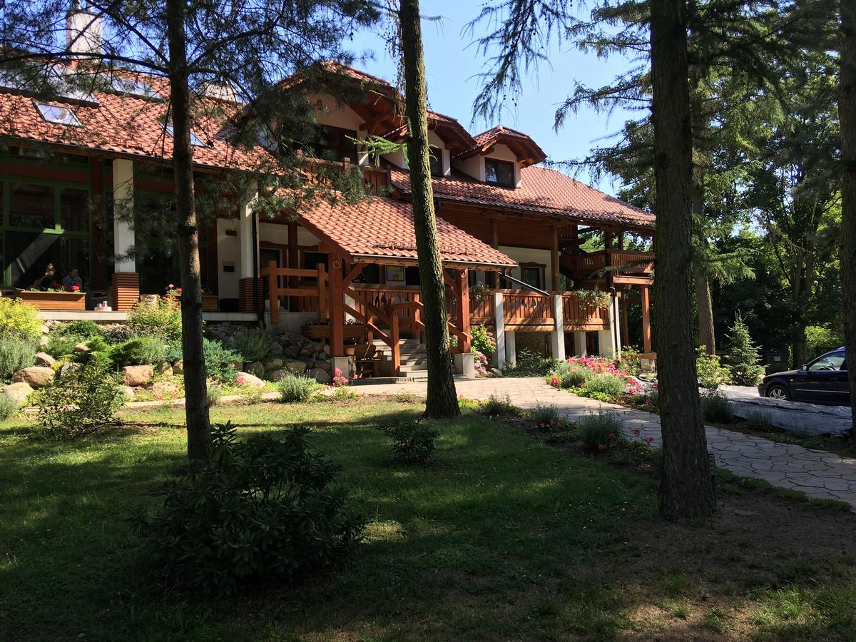 Stajnia Sarnowek Nad Jeziorem Rozany Rozajny Wielkie Exterior photo